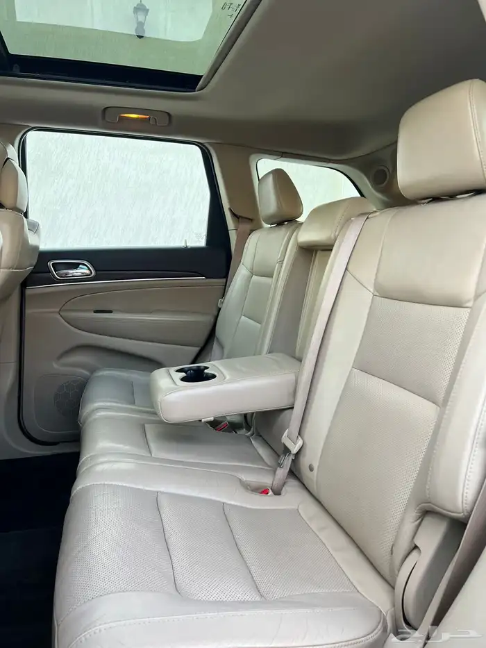 جراند شيروكي ليمتد 2015 (( بحالة ممتازة )) 20