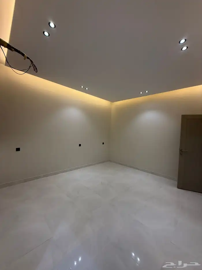 فله روف ارضي حي الريان موقع مميز وتشطيب فخم 8