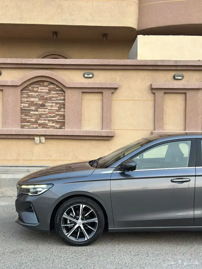 جيلي امجراند 2023 فل كامل 5