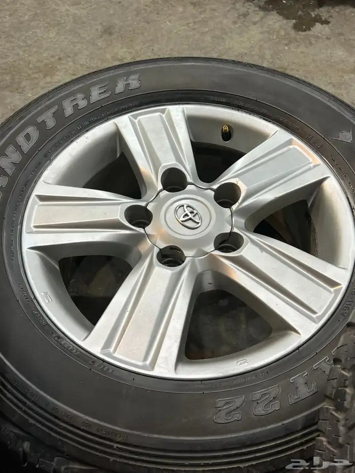 جنوط جيب لاند كروزر 2015 اصلي وكاله  مع كفرات دنلوب 285.60.1 14