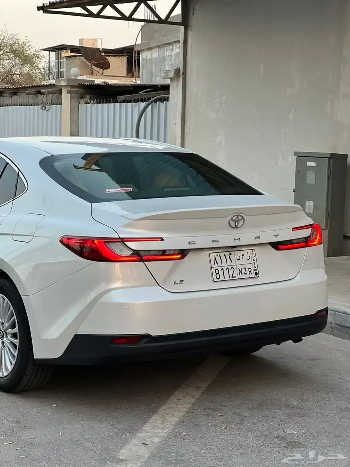 تويوتا كامري2025 الممشى34 الفLE 3