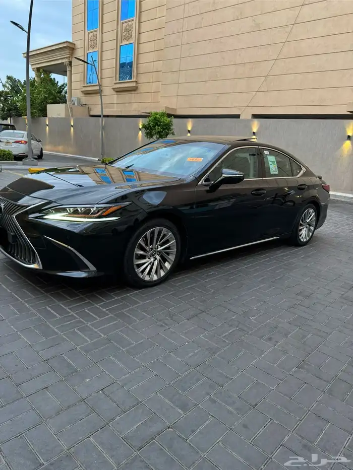 لكزس ES 2019 ثاني مالك DD ممشى قليل مضمون 65