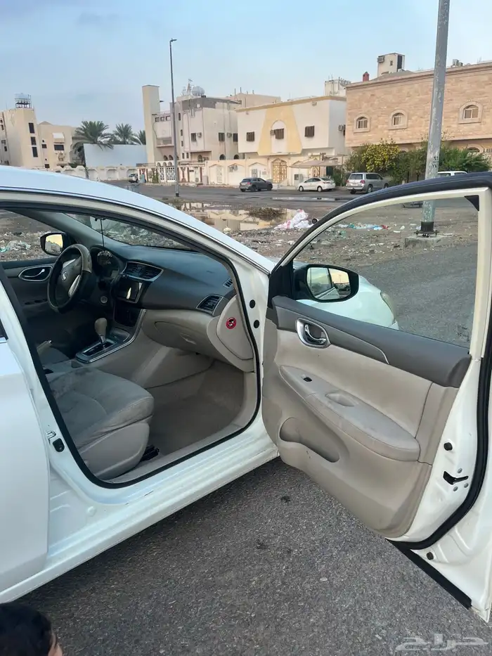 نيسان سينترا 9