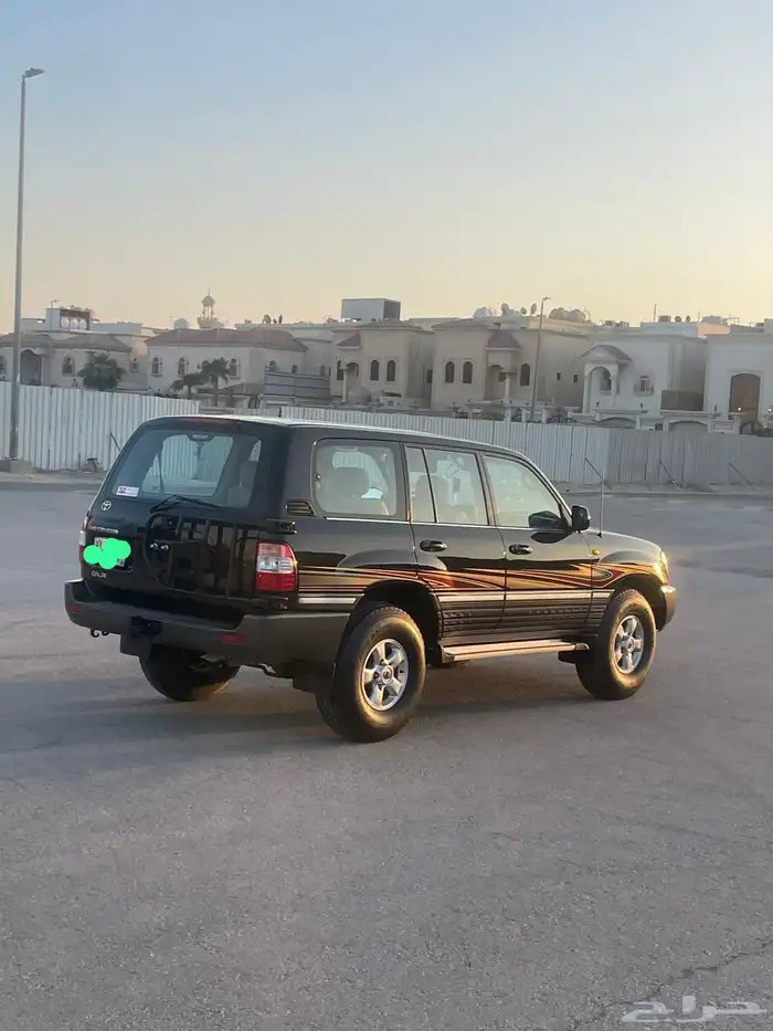 جيب تايوتا لاند كروزر2006 3