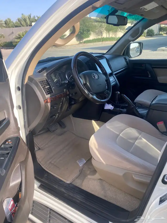 لاندكروزر 7