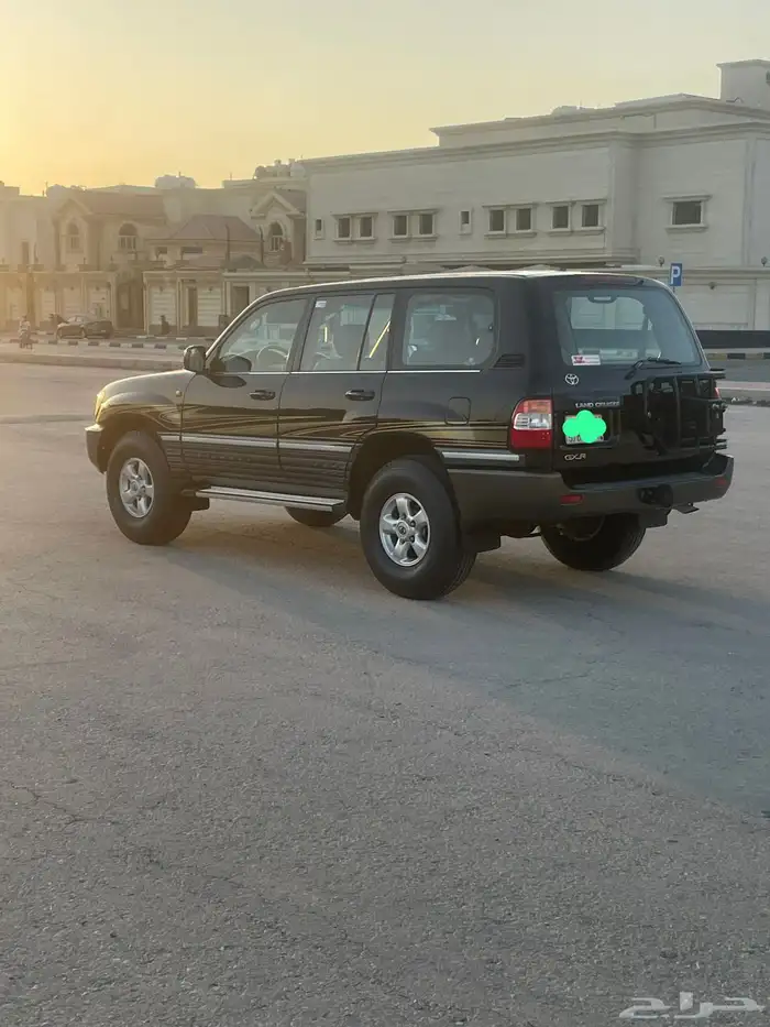 جيب تايوتا لاند كروزر2006 4