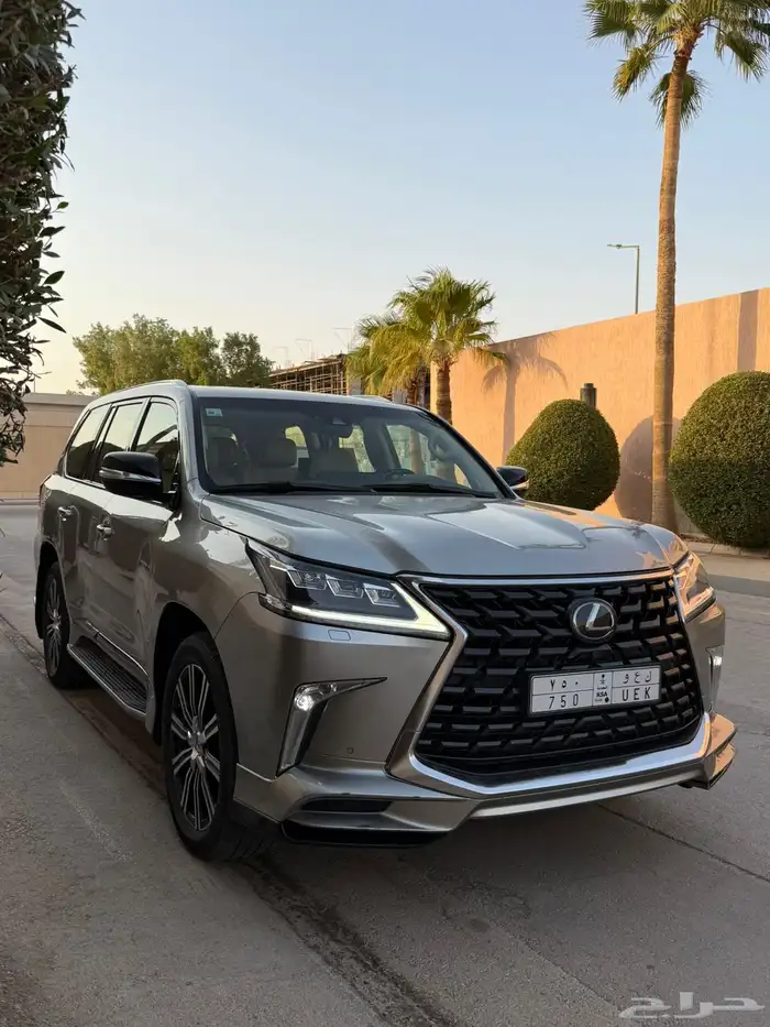 جيب لكزس 21 مالك ثاني 0