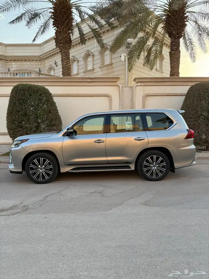 جيب لكزس 21 مالك ثاني 7