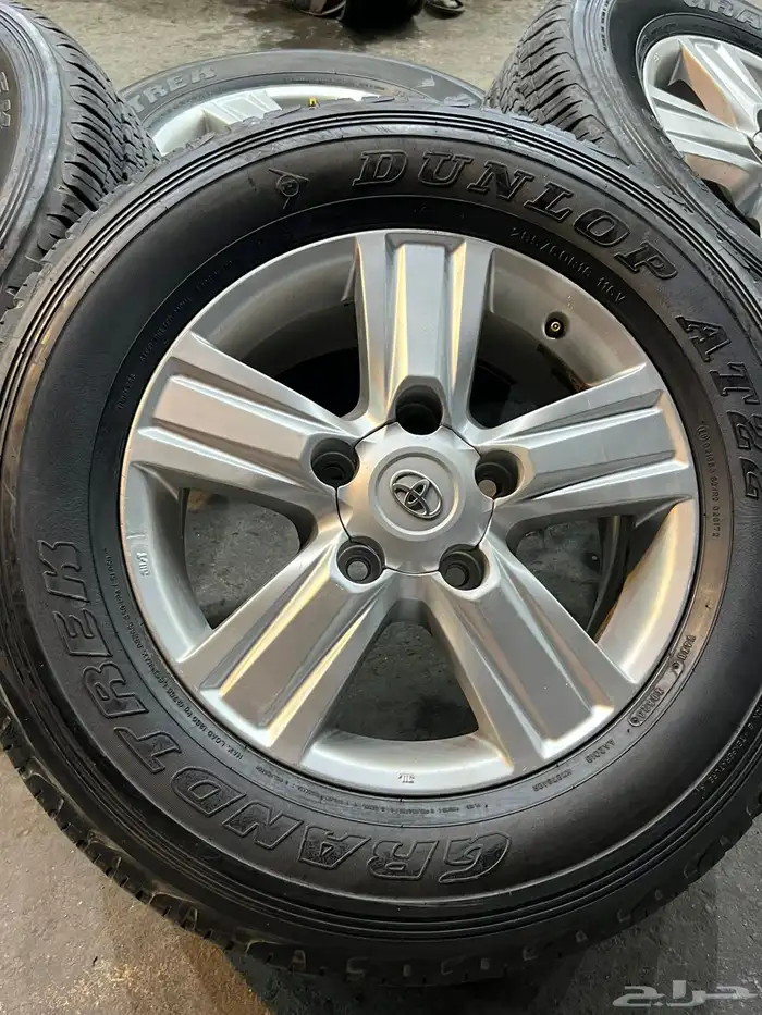 جنوط جيب لاند كروزر 2015 اصلي وكاله  مع كفرات دنلوب 285.60.1 19