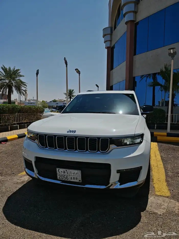 جيب كراند شيروكي ليمتد 2022 2