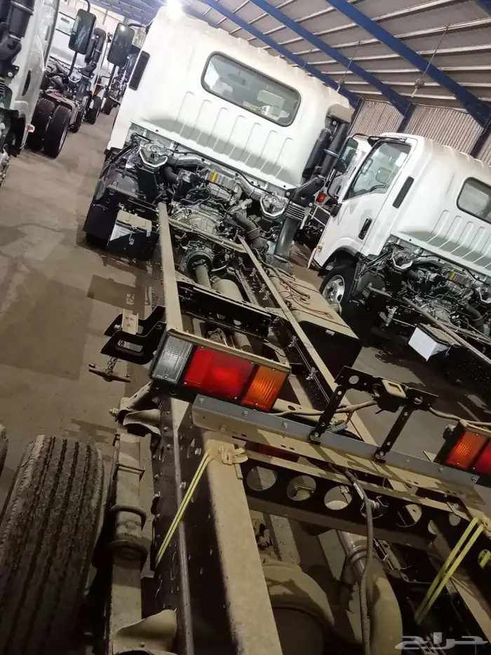 ايسوزو دينا 6 طن 6.10 متر 2025 2