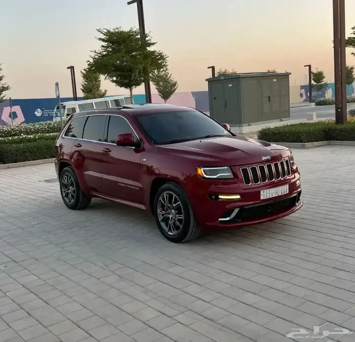 جراند شيروكي SRT 2012 البيع لأعلى سعر 11