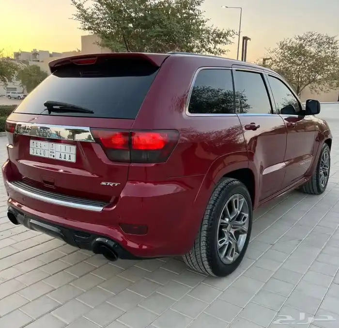 جراند شيروكي SRT 2012 البيع لأعلى سعر 4