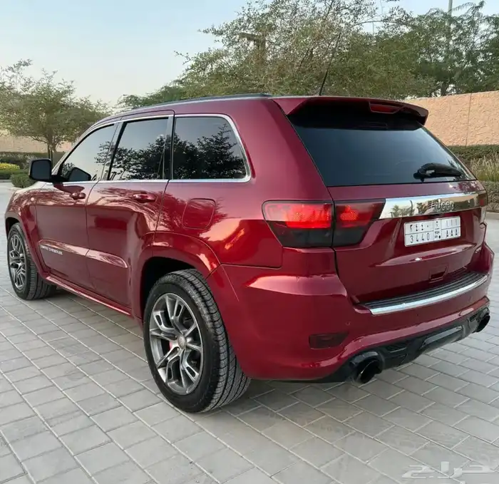 جراند شيروكي SRT 2012 البيع لأعلى سعر 2