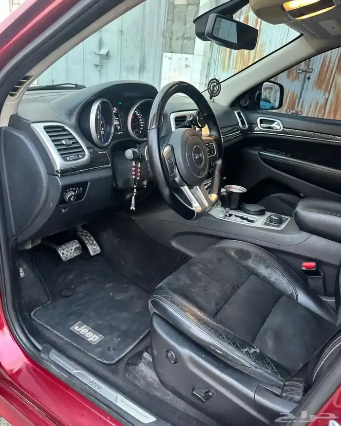 جراند شيروكي SRT 2012 البيع لأعلى سعر 9