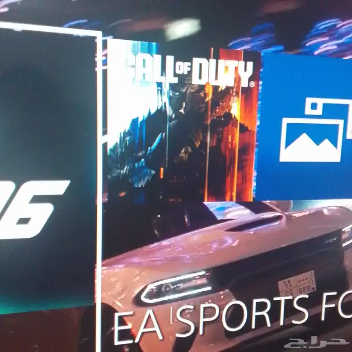 سوني فور مع يدتين اصليه اول وحده كويسه ثاني وحده تحتاج تصليح 3