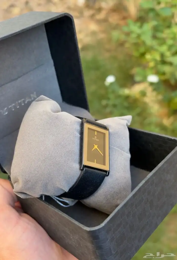 ساعة تايتان مستطيلة جد يد ة إصدار مقطوع Titan 3