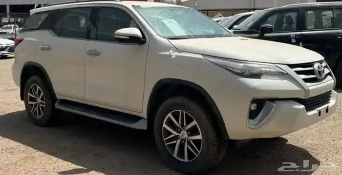 للبيع سياره تويوتا فورتشنر VX3 اصفار 2