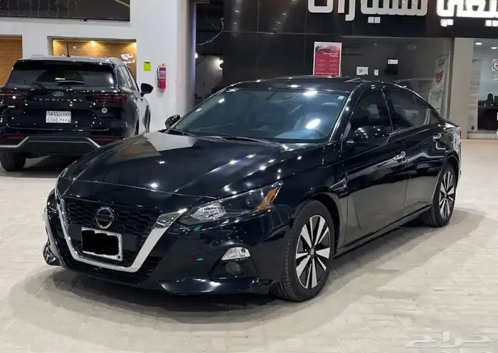 نيسان التيما 2022 نص فل SV 2