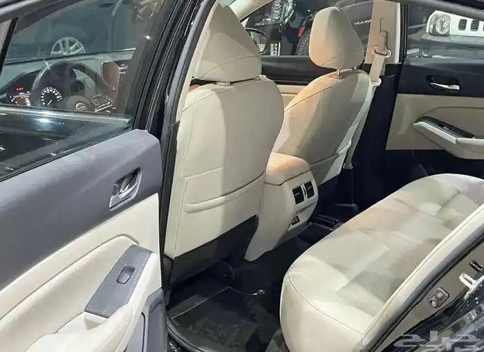 نيسان التيما 2022 نص فل SV 10