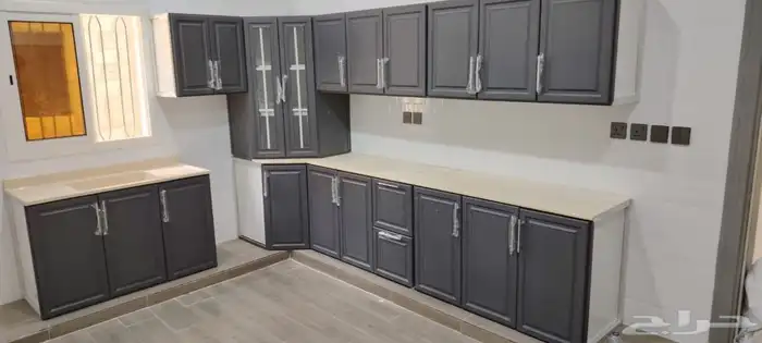 مطابخ جديده جاهزه 5 متر و60 س حرف ال صاج كل الالوان وكل 3