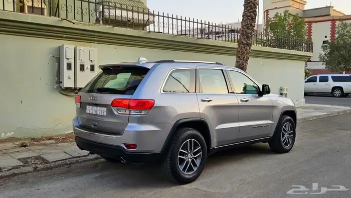 جيب جراند شوروكي 2017 16