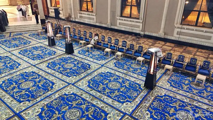 فرش وزل ملكي وكراسي ملكي جديد ومستخدم للايجار 9