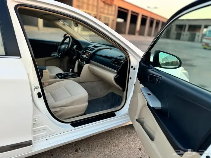 تويوتا كامري 2017 للبيع ( الجبيل) 9