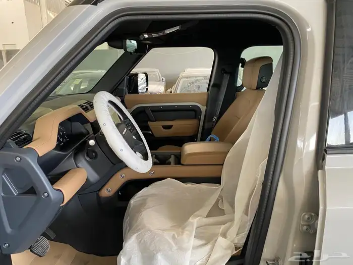 لاند روفر ديفندر 6 سلندر فل كامل موديل 2026 سعودي الناغي 9