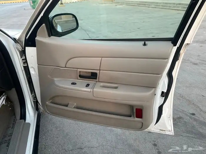 كراون فكتوريا 2008 للبيع سعودي 28