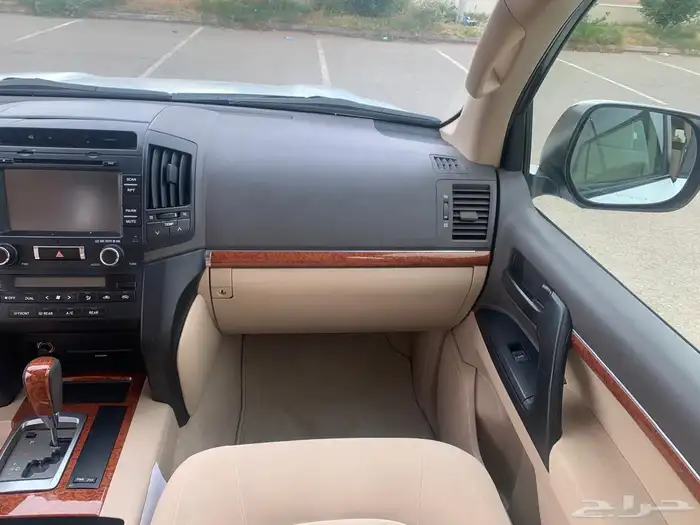 لاندكروزر فل كامل GXR 2013 15