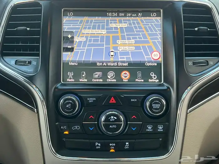 جراند شيروكي ليمتد 2015 (( بحالة ممتازة )) 34