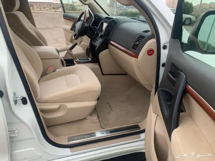 لاندكروزر فل كامل GXR 2013 17