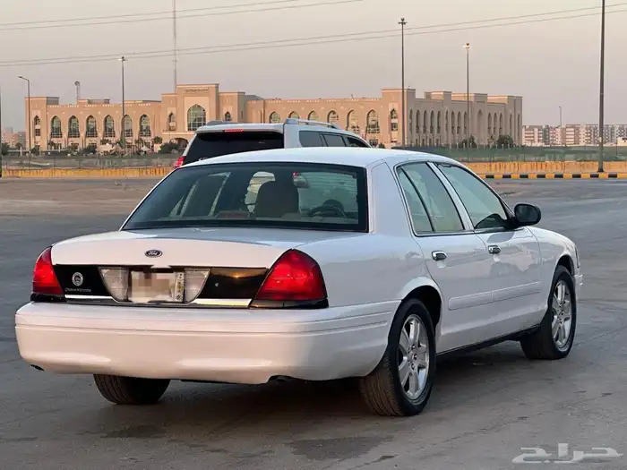 كراون فكتوريا 2008 للبيع سعودي 9