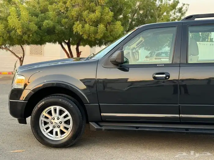 فورد اكسبيديشن 2013 ماشي 190 للبيع 6