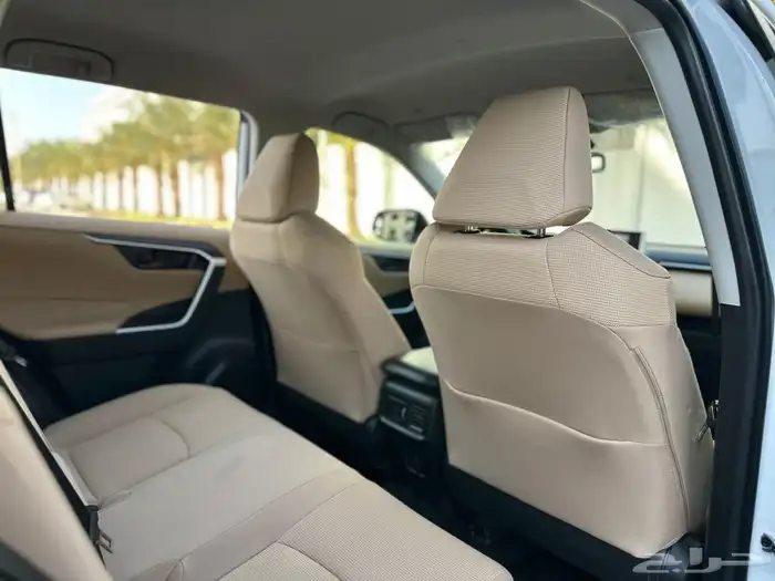 تويوتا راف فور 2023 ستاندر هايبرد دبل 16