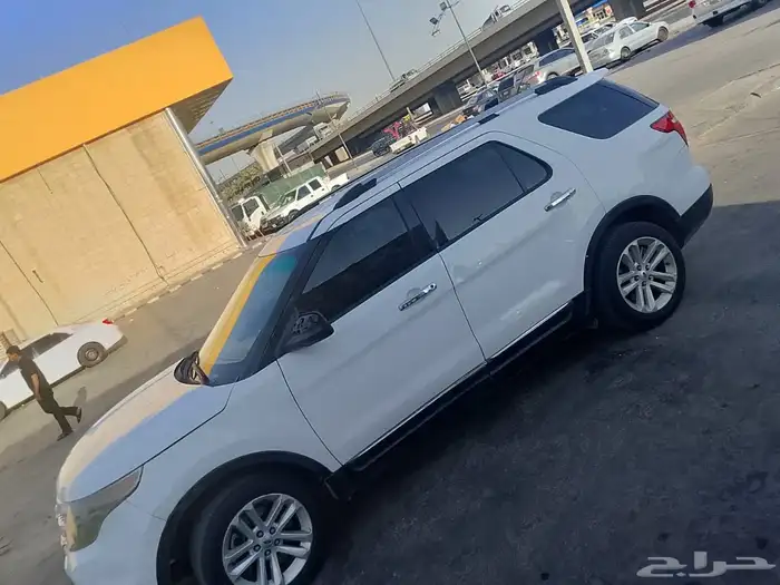 Coجيب فورد اكسبور 2015 سوم14500 مالك واحد محركات ممتازه 12