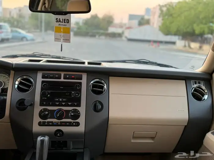 فورد اكسبيديشن 2013 ماشي 190 للبيع 25