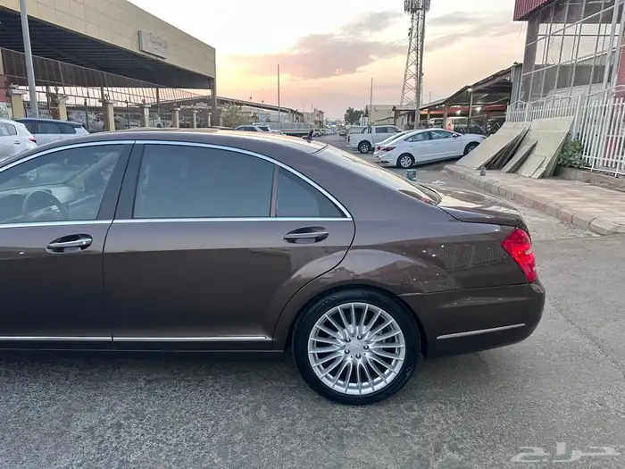 مرسيديس بانوراما 18