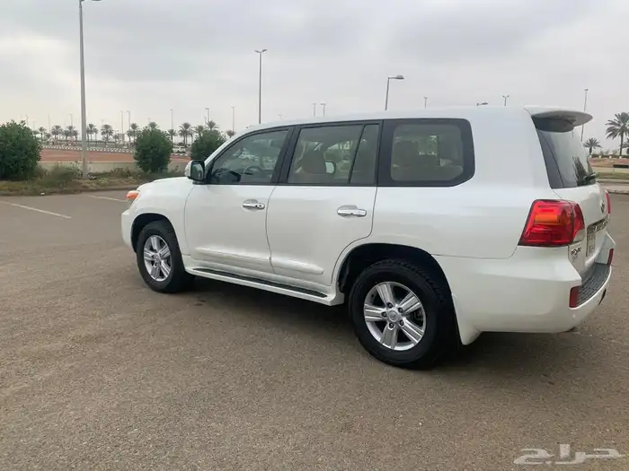 لاندكروزر فل كامل GXR 2013 21