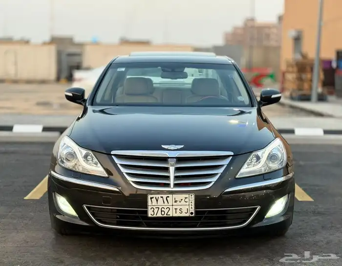 للبيع جنسس 2014 نظيف جدا فل كامل 0