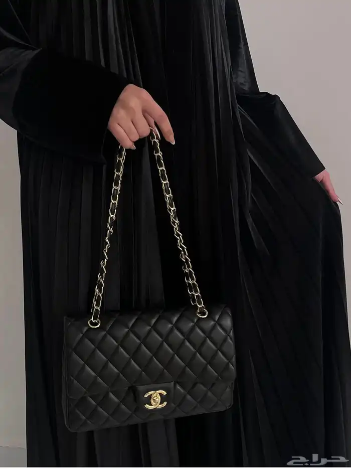 عبايه مخمل كامل كسرات انيقه مع طرحه المقاس المتوفر 54 1