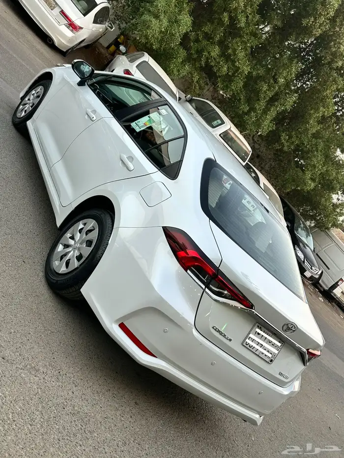 تويوتا كورلا 2023 XLi وكاله عداد 33 الف عبداللطيف عرض خاص 4