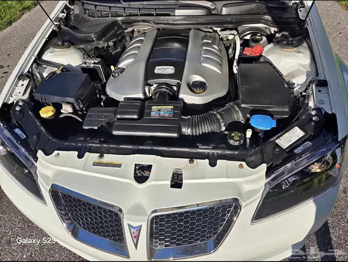 بونتياك g8 2009 8