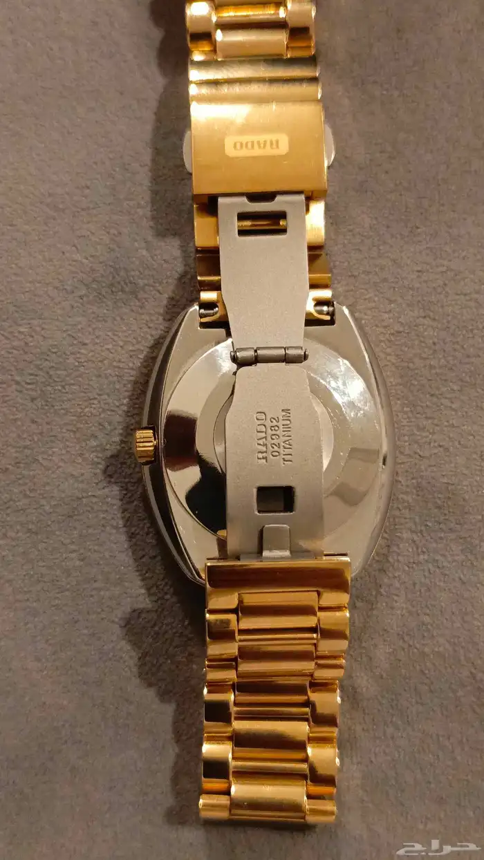 للبيع ساعة رادو دايستار 9