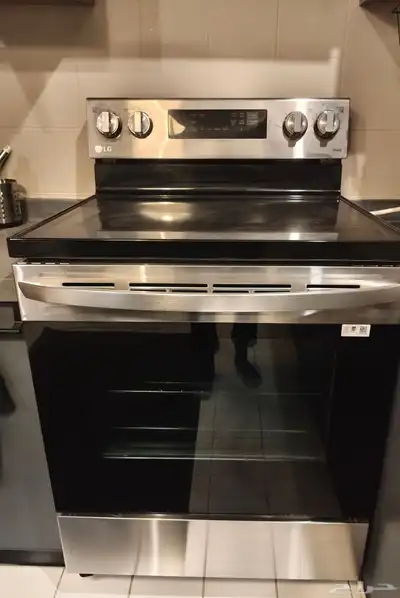 فرن كهربائي LG بخاصية العازل من الداخل index