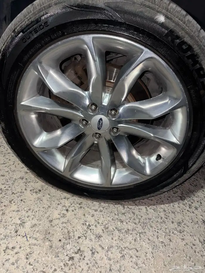 بيع كفرات مع جنوط اكسبلورر 2015 م 4