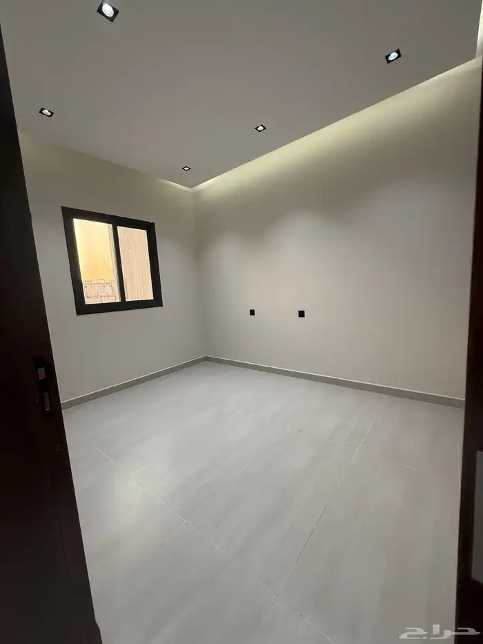 دور علوي فاخر للبيع بحي الصفا 10