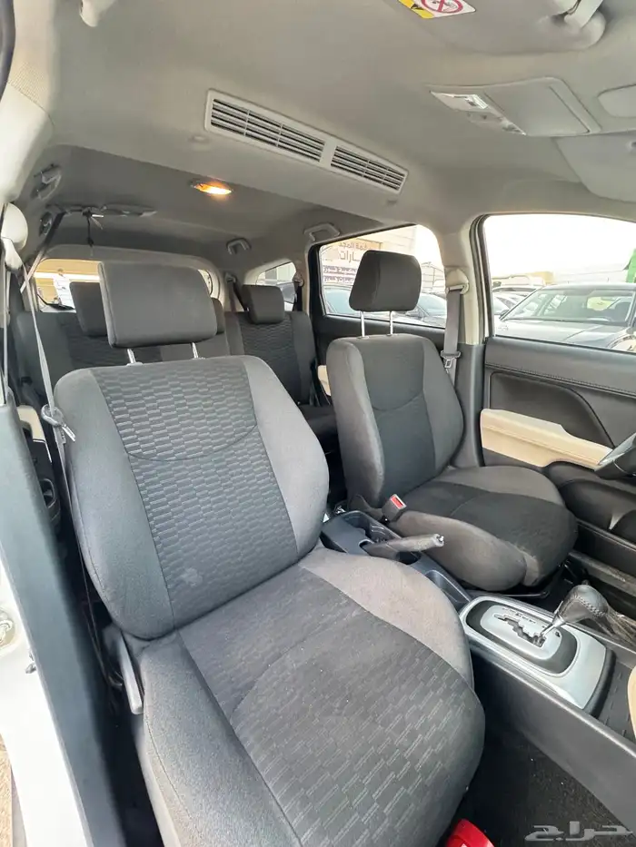 للبيع تويوتا راش 2023 - فل كامل - بحالة الوكاله 18