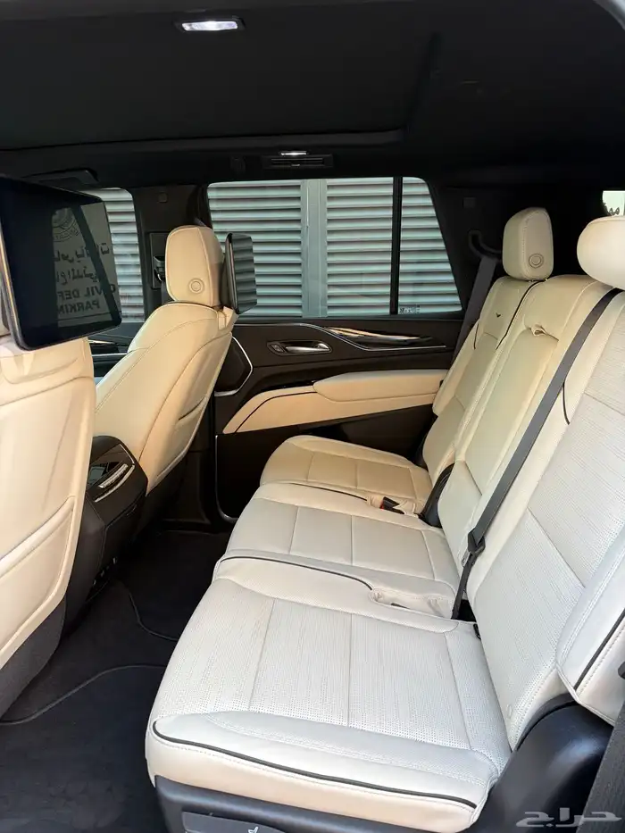 كاديلاك اسكاليد سبورت موديل 2024 بحالة ممتازة 2